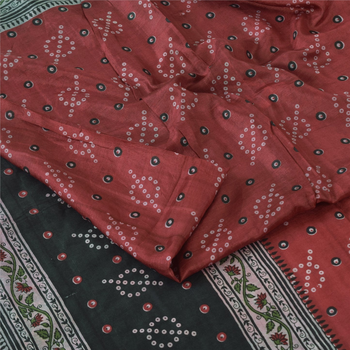 Sanskriti Vintage Sarees Red/Black Bandhani Pure Silk Print Sari Craft Fabric